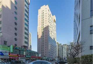 无锡木纹公共卫生间隔断门